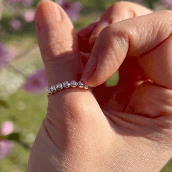 Calm – Ring with rotating beads for mindfulness