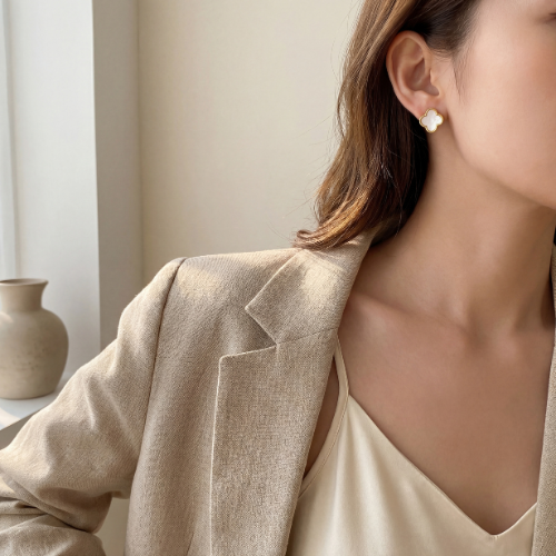 Clover Earrings - The Timeless Elegance