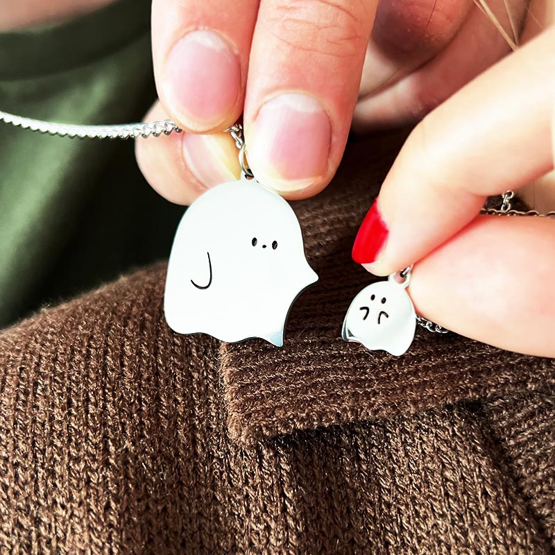 Cuddly ghosts, set of matching ghosts