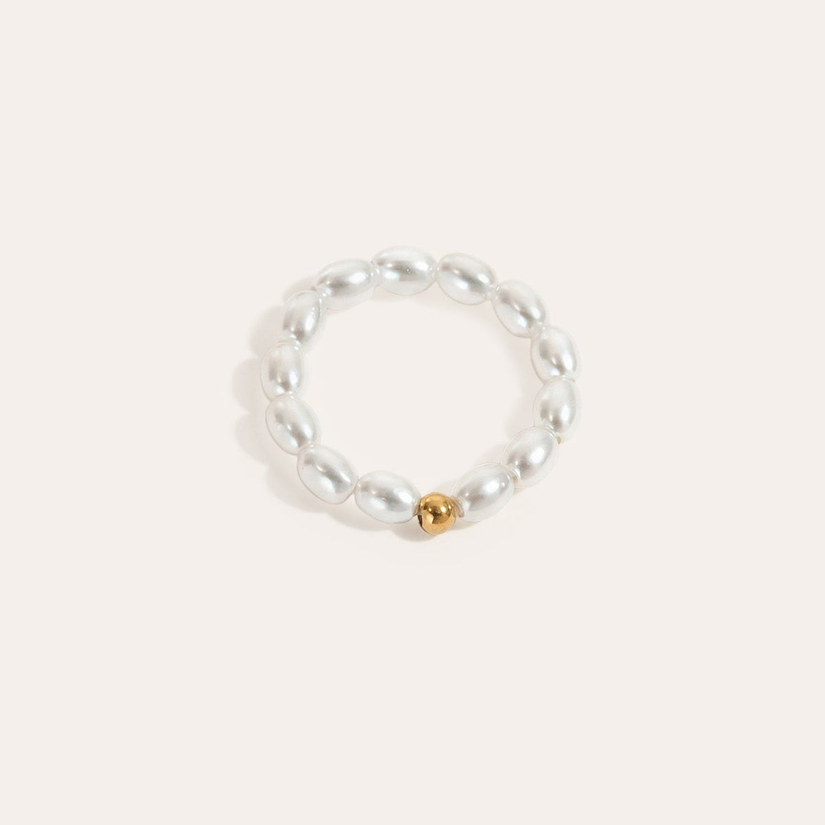 Isla – Pearl ring with gold detail