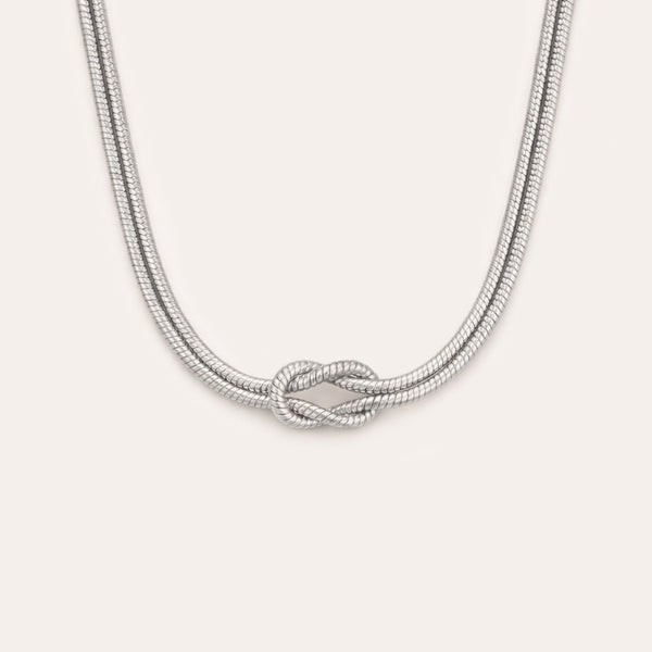 Alicia - Love Knot Necklace