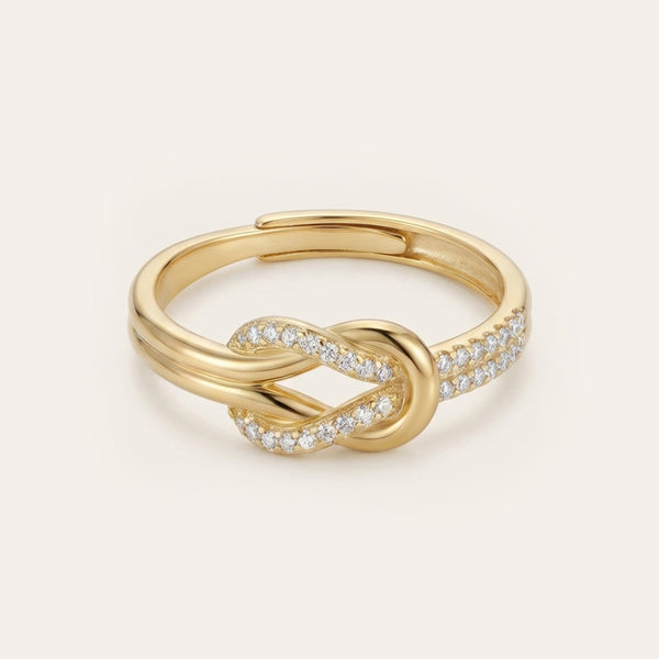 Love knot – knot ring with cubic zirconia
