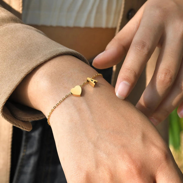 Charmia - Bracelet with heart and letter